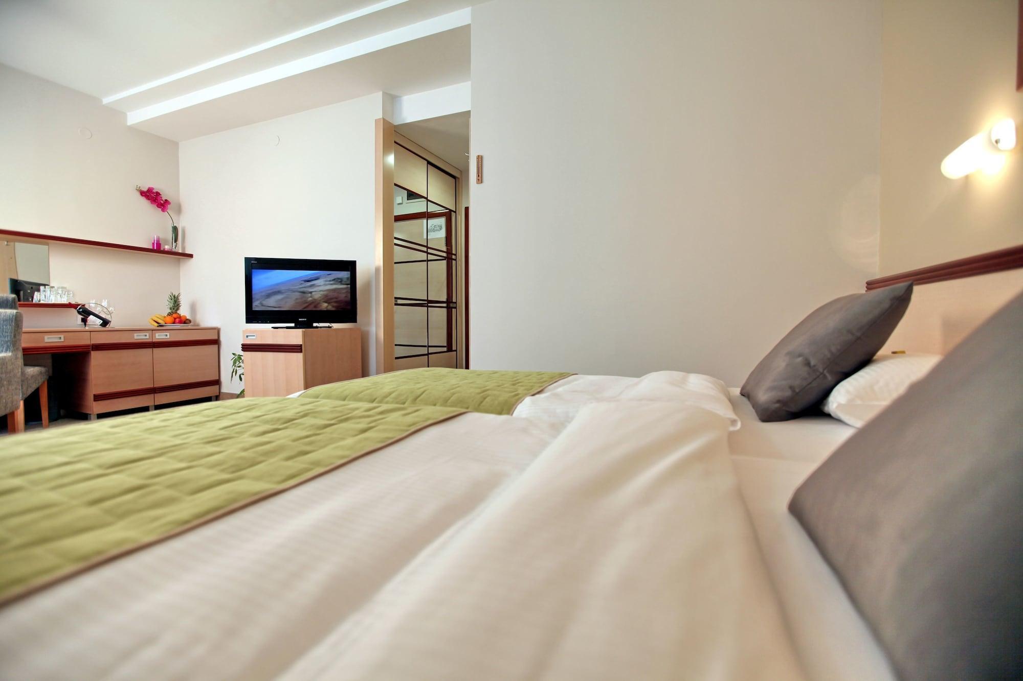 Mona Plaza Zlatibor Hotel Luaran gambar